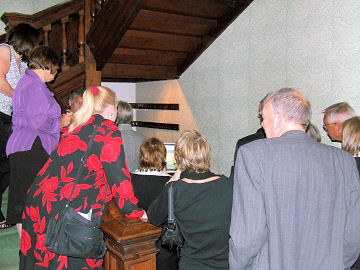 Watching the Ian slide show