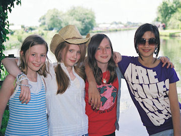 Kate, Hannah, Luki and Lucy